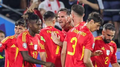 Bild: Rolf Vennenbernd/dpa
Erst nach hartem Kampf setzte sich Spanien gegen Georgien durch.
