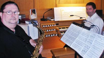 Bild: ld
Organist Andreas Merl und Saxofonist Johannes Doleschal präsentierten in Brand ein sehr vielfältiges und abwechslungsreiches Programm.