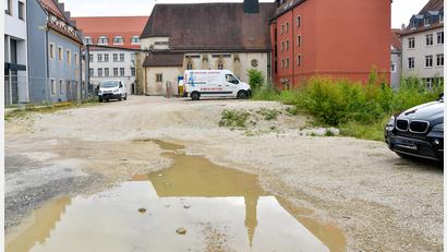 Bild: Petra Hartl
Das Bürgerspital-Areal in der Amberger Altstadt. Zwei Interessenten wollen hier bauen.