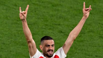 Bild: Hendrik Schmidt/dpa
Merih Demiral hat die Wolfsgruß-Debatte ausgelöst.