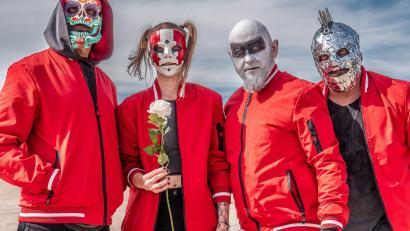 Bild: Nico Scholl 
Mit neuer Gitarristin "Rose": Die Speichersdorfer Band Hämatom.