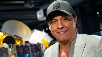 Bild: Lennart Preiss/dpa
Das Lied „Major Tom“ kam 1982 heraus.