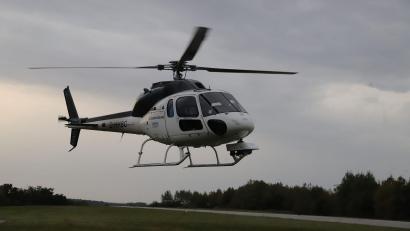 Bild:  Christian Martens / Bayernwerk Netz GmbH
Der Heli des Bayernwerks ist mit modernster Technik ausgestattet. Ab Montag ist er in Ostbayern unterwegs um die Hochspannungsleitungen zu digitalisieren.