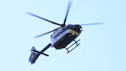 Symbolbild: Felix Hörhager
Die Polizei suchte mit einem Hubschrauber in Weiden nach einer vermissten Frau.