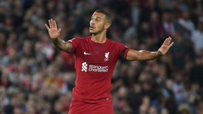 Bild: Rui Vieira/AP/dpa
Thiago stand zuletzt beim FC Liverpool unter Vertrag.