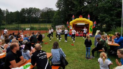 Bild: gz
Die TSV-Tanzgruppe präsentiert ihre einstudierte Choreografie.