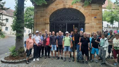 Bild: Manfred Scharf/exb
Zum 41. Mal findet die Wallfahrt der Kolpingsfamilie Ursensollen zum Mariahilfberg statt.