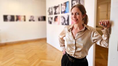 Bild: Thomas Stampka/exb
Fotografin Heike Bogenberger zeigt ihre "Begegnungen" noch bis Dezember im Literaturhaus Oberpfalz.