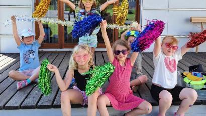 Bild: Annika Pankotsch/exb
Im Rahmen der Veranstaltungsreihe Landkultur Waldthurn studieren die "Tanzkids" ein Programm ein, das sie zum Bürgerfest in Waldthurn zeigen werden.