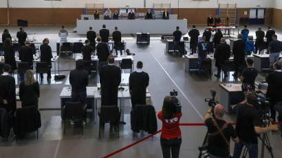 Bild: Daniel Löb/dpa
Das Verfahren gegen eine mutmaßliche Bande von Geldautomatensprengern könnte schon bald zu Ende gehen. (Archivbild)