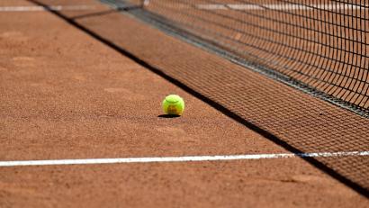 Symbolbild: Hubert Ziegler
Überzeugend mit 6:3 siegten die Tennis-Herren des TC Kümmersbruck beim TC Rot-Weiß Cham II.