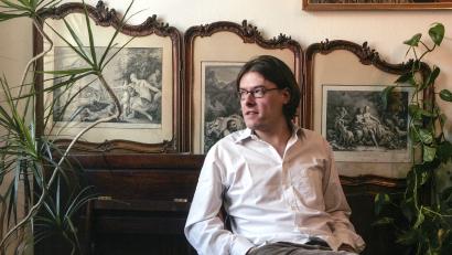 Bild: Otto Kaiser/exb
Schriftsteller Akos Doma liest am 18. Juli in Amberg aus seinem Roman "Das Haus in Limone".