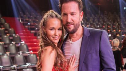Bild: Rolf Vennenbernd/dpa
Der stark in der Kritik stehende Sänger und seine Frau erwarten einem Instagram-Post zufolge offenbar ihr zweites gemeinsames Kind.