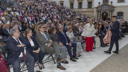 Archivbild: www.altrofoto.de
Maximilian Krah (Dritter von links), AfD-Europaabgeordneter, ist ein „persönlicher Bekannter“ von Fürstin Gloria (Siebte von links).