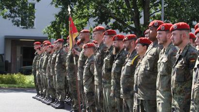Bild: Bundeswehr/Fedder/exb
Neue Batterien hat das Panzerartilleriebataillon 375 in Weiden hinzubekommen.