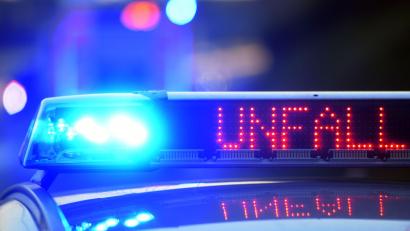 Bild: Stefan Puchner/dpa
Neun Menschen aus drei Autos wurden bei dem Unfall bei Landshut verletzt. (Symbolbild)