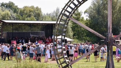 Bild: Stephan Huber
Beim 20. Amberger Kinderfest war am Sonntag, 21. Juli, rund um das Wasserrad hinter dem Jugendzentrum wieder viel geboten.