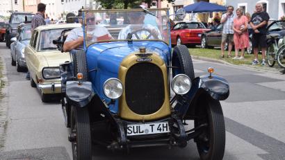 Bild: bö
Mit seinem Cenhard de Walker aus dem Jahr 1922 gehörte Hans Poppel aus Neukirchen bei Sulzbach zu den Besten der Ausfahrt am Sonntagnachmittag.
