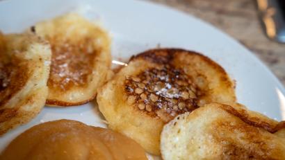 Bild: Marco Meier
Liwanzen – eine traditionelle böhmische Süßspeise, ähnlich wie Pancakes.