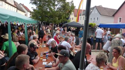 Bild: hme
Ein gefüllter Festplatz, ein Genuss für die Verantwortlichen.