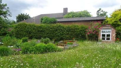 Bild: Michaela Basler
In Pittersberg befindet sich dieser prämierte Kräutergarten, der auf einem ehemaligen Spielplatz entstanden ist.