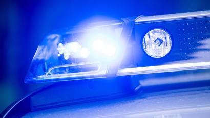 Bild: Lino Mirgeler/dpa
Die Polizei sperrte wegen der unklaren Lage den betroffenen Bereich ab. (Symbolbild)