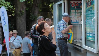 Bild: Wolfgang Steinbacher
Was gibt es Besseres als eine Kugel Eis in der Sonne?