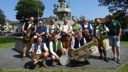 Bild: apr
Ausschließlich egerländische böhmische Musik pflegt die Blaskapelle "Dennis Nussbeutel" Mit im Bild Günther Wohlrab (links) und Volker Jobst (rechts).