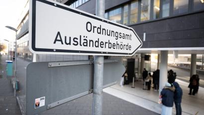 Bild: Sebastian Gollnow
Neue Möglichkeiten auf dem Ausländeramt für gut integrierte Migranten.