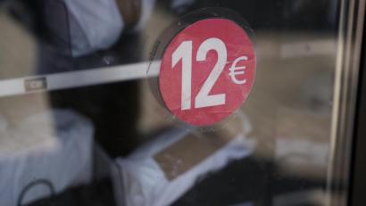 Bild: Jakob Graf
Zwölf Euro kostet ein Paket aus dem Automaten in Weiden, 8,50 Euro kostet ein Päckchen in Schlammersdorf.