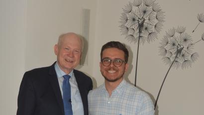 Bild: Kerstin Scharnagl/exb
Pastor Paulo Steiner (rechts) ist Nachfolger von Torsten Riedel bei der Adventgemeinde Weiden.