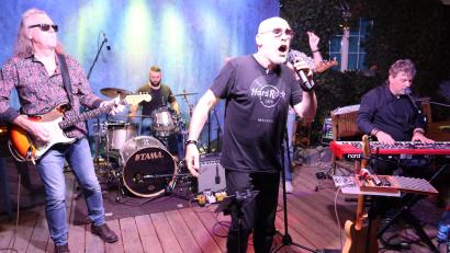 Bild: Kunz
"Blue Haze" geben Vollgas und setzen den Kulturbahnhof unter Dampf.