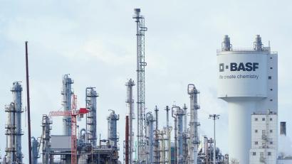 Bild: Uwe Anspach/dpa
BASF: „Gefährdung der Bevölkerung bestand zu keiner Zeit“ (Archivfoto)