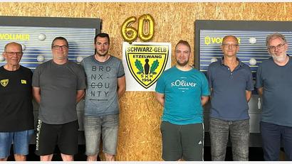 Bild: Roland Sperber/exb
Den Vorstand bei Schwarz-Gelb Etzelwang bilden (von links) Werner Linhart, Bernd Wohlfarter, Oliver Niebler, Michael Übelacker, Roland Sperber, Wolfgang Lehnerer. Es fehlt Jasmin Plößel.