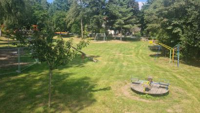 Bild: sne
Da sich bisher keine Interessensgemeinschaft findet, die sich um den Spielplatz in Hütten kümmern will, wird er aufgelöst und die Geräte abgebaut.