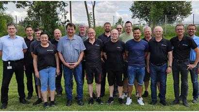 Bild: Christian Bindl/exb
Langjährige Mitarbeiter werden bei Kennametal Nabburg ausgezeichnet.