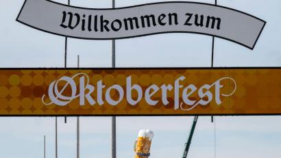 Archivbild: Peter Kneffel/dpa
Am 21. September beginnt die diesjährige Wiesn.