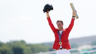 Bild: Rolf Vennenbernd/dpa
Christian Kukuk holte die vierte deutsche Reiter-Goldmedaille in Paris.