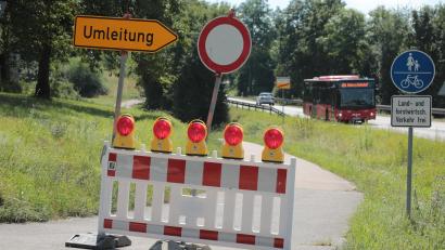 Bild: Wolfgang Steinbacher
Der Radweg entlang der Vilstalstraße ist derzeit bei Lengenfeld (Kümmersbruck) gesperrt.