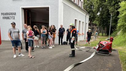 Bild: wel
Das Interesse am Info-Tag mit diversen Vorführungen war groß. Die Feuerwehr Kröblitz konnte neue Mitglieder gewinnen.