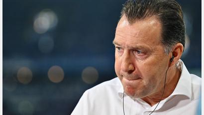 Bild: Bernd Thissen/dpa
Marc Wilmots fordert eine Anpassung des Videobeweises.