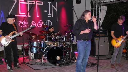 Bild: kro
„Zepp-In“ verstand es, in Bärnau ein tolles Led-Zeppelin-Revival auf die Freilichtbühne zu zaubern.