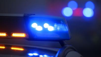 Symbolbild: Karl-Josef Hildenbrand/dpa
Der Unfallfahrer kam mit schweren Verletzungen in ein Krankenhaus. (Symbolbild)