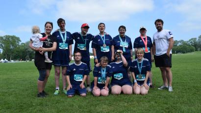 Bild: GRM
Besonders erfolgreich war das Team der Leichtathleten mit elf Medaillen. Hinten von links: Trainerin Verena Bönsch, Ingrid Frey, Andreas Schottenheim, Martina Hasenfürther, Stefanie Berr, Heike Lobinger und Trainer Dominik Koslowski.Vorne, von links: Andreas Müllner, Susi Pichl, Martina Rokosch und Anna-Maria Arnold.