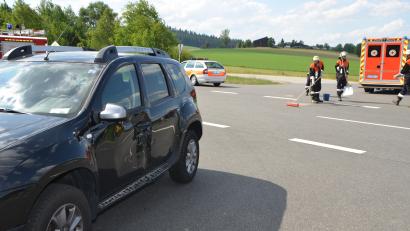 Bild: dob
Der Dacia-Duster wurde auf der Fahrerseite ganz schön ramponiert.