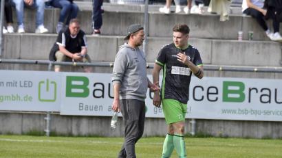 Bild: Hubert Ziegler
Fabian Vogl (rechts) erzielte in der Nachspielzeit das Ausgleichstor.