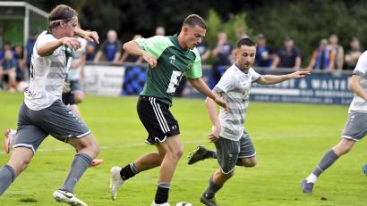 Bild: Hubert Ziegler
Die DJK Ammerthal (im Bild in der Mitte Laurin Klaus) tritt am Samstag beim Bayernliga-Spitzenreiter VfB Eichstätt an.