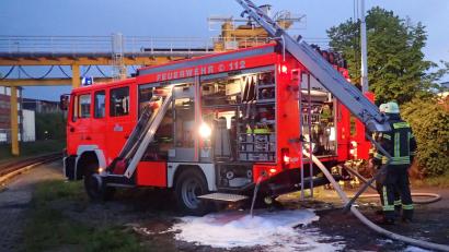 Bild: FFW Weiden
Das Löschgruppenfahrzeug LF16 der Feuerwehr Weiden (hier bei einem Löscheinsatz) hat mittlerweile 22 Jahre auf dem Buckel und soll durch ein neues Fahrzeug (HLF20) ersetzt werden.