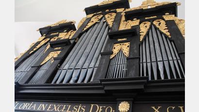 Bild: prh
Die Orgel in der Wallfahrtskirche St. Quirin, eine der ältesten in der Oberpfalz, bedarf dringend einer Sanierung. Zur Finanzierung wurde eine Spendenaktion ins Leben gerufen.