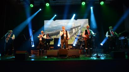 Bild: bey
Mit wunderbaren Videos verbanden die "Kastelruther Spatzen" die Darbietungen ihrer Lieder.